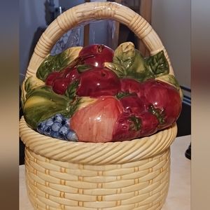 Vtg CertifiedSusan Winget Fruit Weave Basket Cookie Jar.